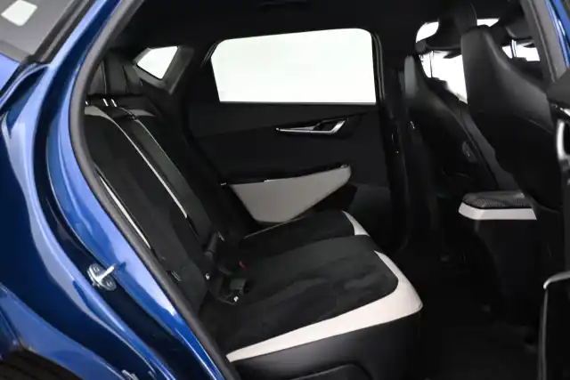 Sininen Maastoauto, Kia EV6 – VAR-62841