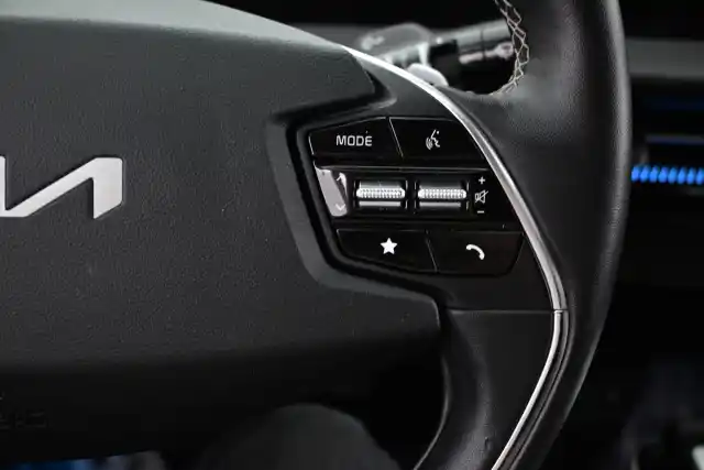 Sininen Maastoauto, Kia EV6 – VAR-62841