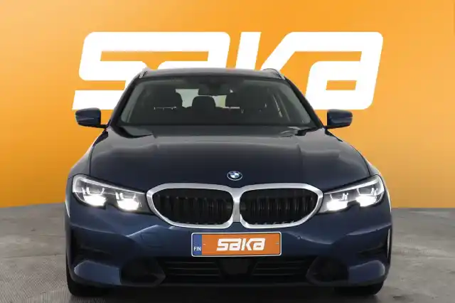 Harmaa Farmari, BMW 330 – VAR-62847