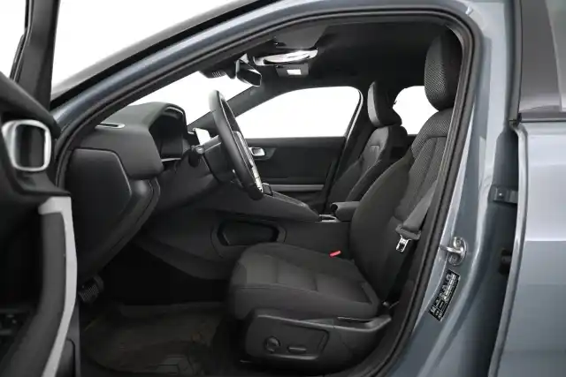 Harmaa Sedan, Polestar 2 – VAR-63665