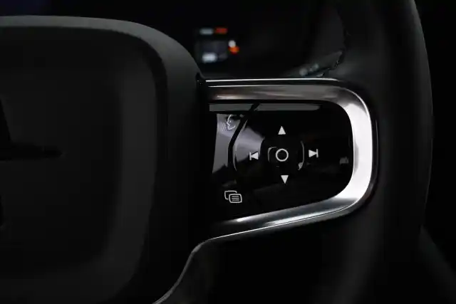 Harmaa Sedan, Polestar 2 – VAR-63665