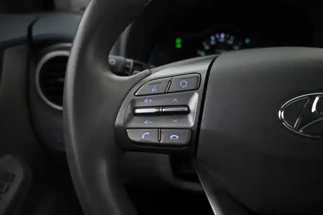 Harmaa Maastoauto, Hyundai KONA – VAR-63768