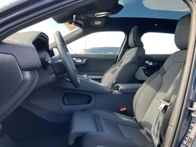 Sininen Sedan, Polestar 2 – VAR-63819