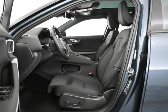 Sininen Sedan, Polestar 2 – VAR-63936