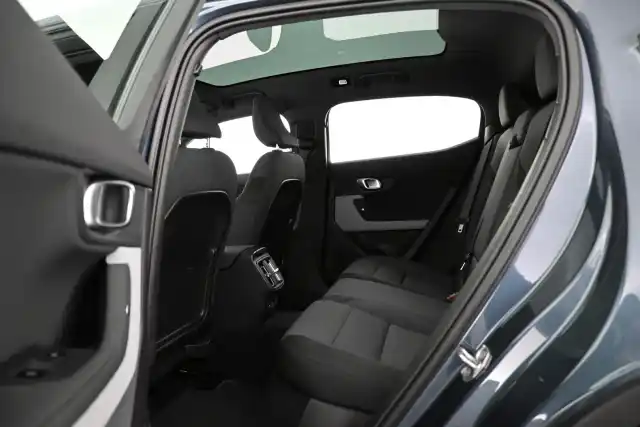 Sininen Sedan, Polestar 2 – VAR-63936