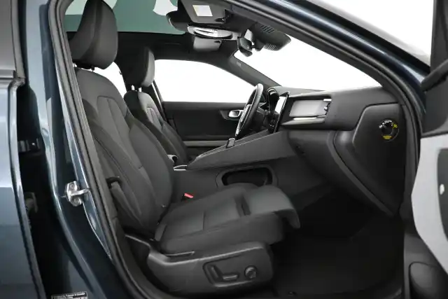 Sininen Sedan, Polestar 2 – VAR-63936