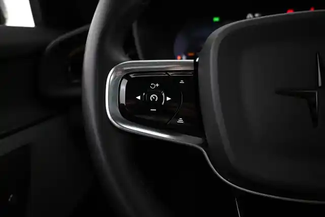 Sininen Sedan, Polestar 2 – VAR-63936