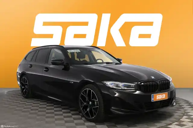 Musta Farmari, BMW 330 – VAR-63946