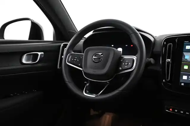 Sininen Maastoauto, Volvo C40 – VAR-63947