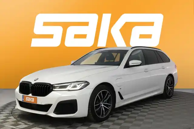 Valkoinen Farmari, BMW 530 – VAR-63986
