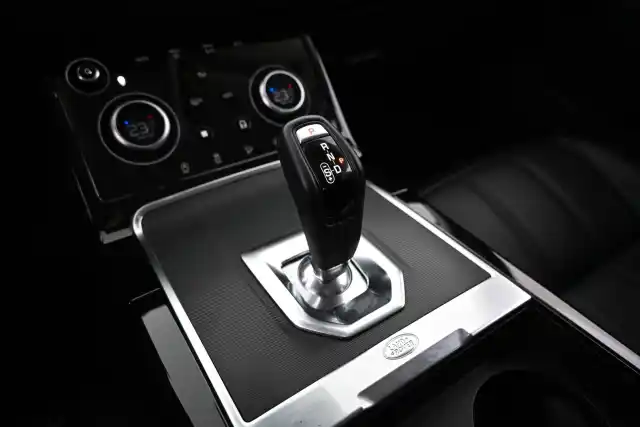 Musta Maastoauto, Land Rover Range Rover Evoque – VAR-64440