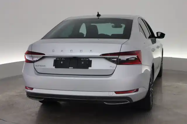 Hopea Sedan, Skoda Superb – VAR-64459