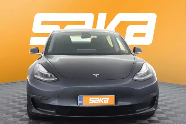 Harmaa Sedan, Tesla Model 3 – VAR-64548