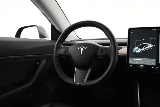 Harmaa Sedan, Tesla Model 3 – VAR-64548