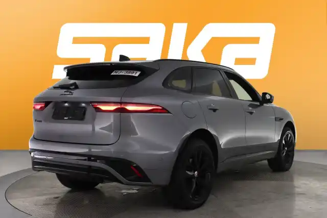 Harmaa Maastoauto, Jaguar F-PACE – VAR-64604