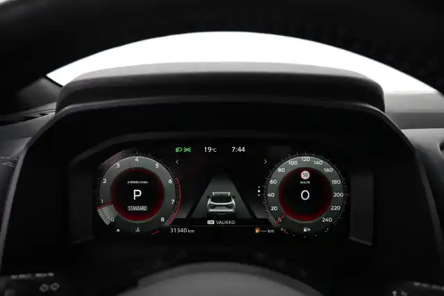 Harmaa Maastoauto, Nissan Qashqai – VAR-64882