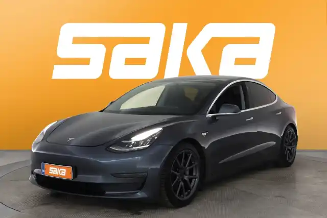 Harmaa Sedan, Tesla Model 3 – VAR-65038