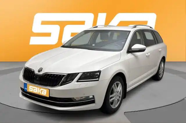 Valkoinen Farmari, Skoda Octavia – VAR-65099