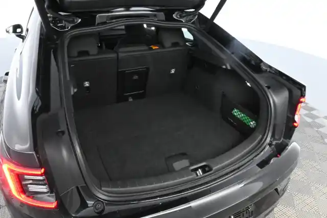 Musta Sedan, Polestar 2 – VAR-65207