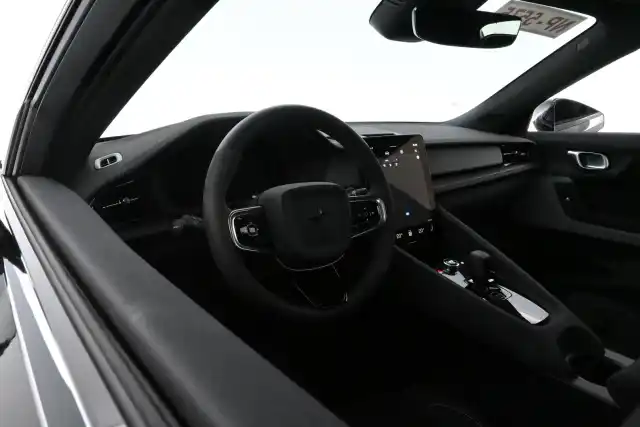 Musta Sedan, Polestar 2 – VAR-65207