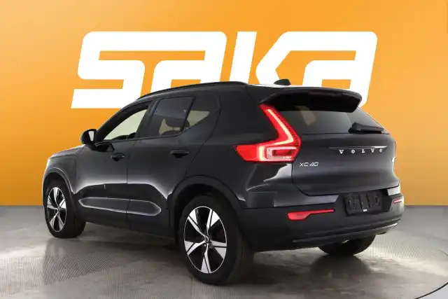 Musta Maastoauto, Volvo XC40 – VAR-65573