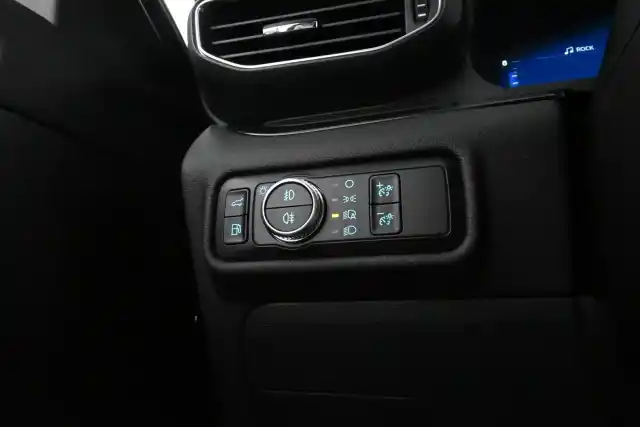 Musta Maastoauto, Ford Explorer – VAR-65841