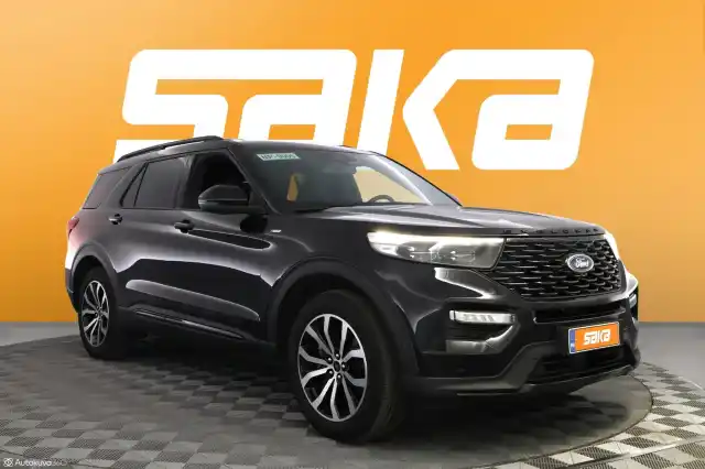 Musta Maastoauto, Ford Explorer – VAR-65841