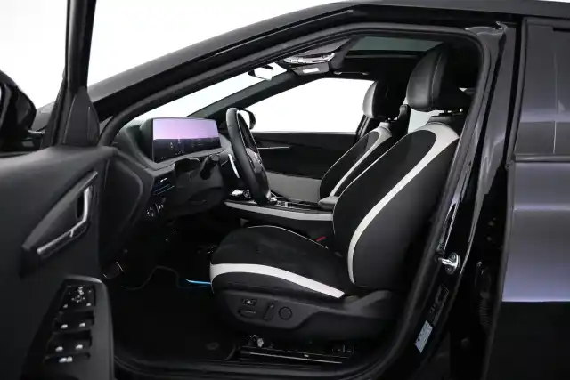 Musta Maastoauto, Kia EV6 – VAR-65910