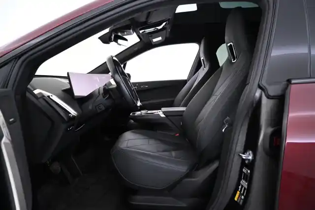 Punainen Maastoauto, BMW iX – VAR-66073