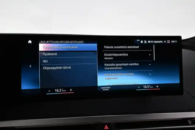 Punainen Maastoauto, BMW iX – VAR-66073