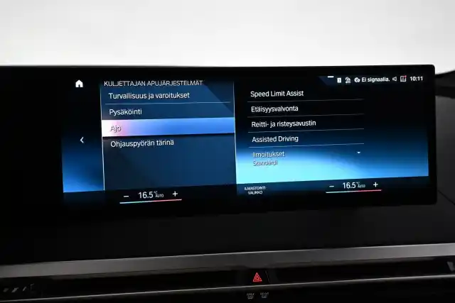 Punainen Maastoauto, BMW iX – VAR-66073