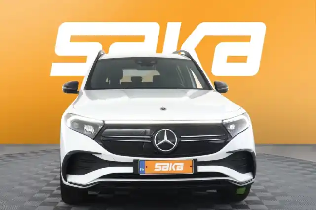 Valkoinen Maastoauto, Mercedes-Benz EQB – VAR-66362