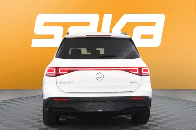 Valkoinen Maastoauto, Mercedes-Benz EQB – VAR-66362