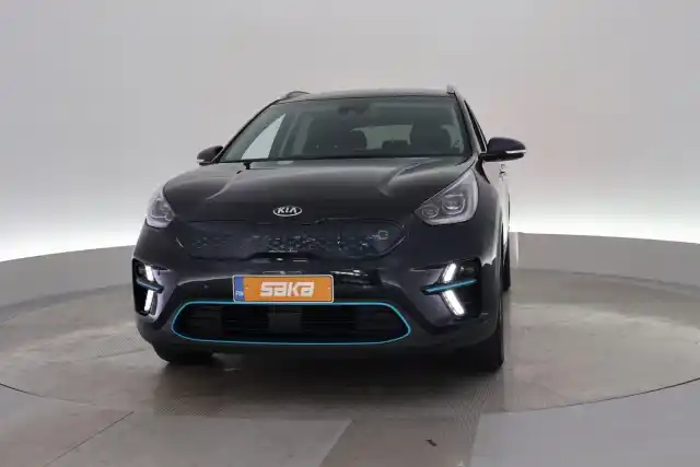 Sininen Maastoauto, Kia NIRO – VAR-66374