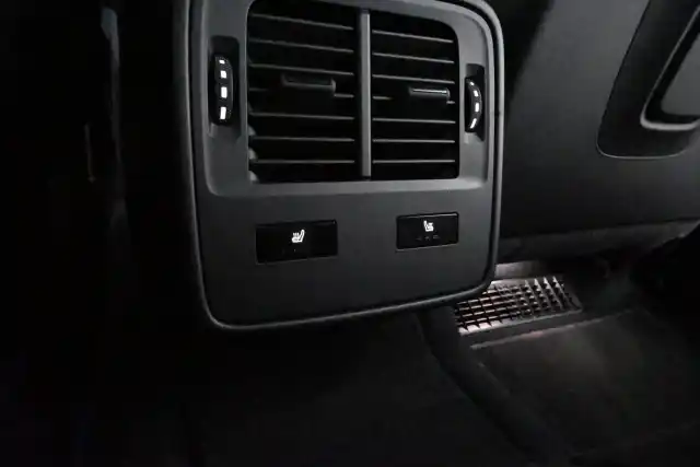 Musta Sedan, Porsche Taycan – VAR-66655