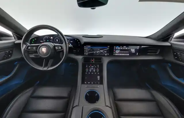Musta Sedan, Porsche Taycan – VAR-66655