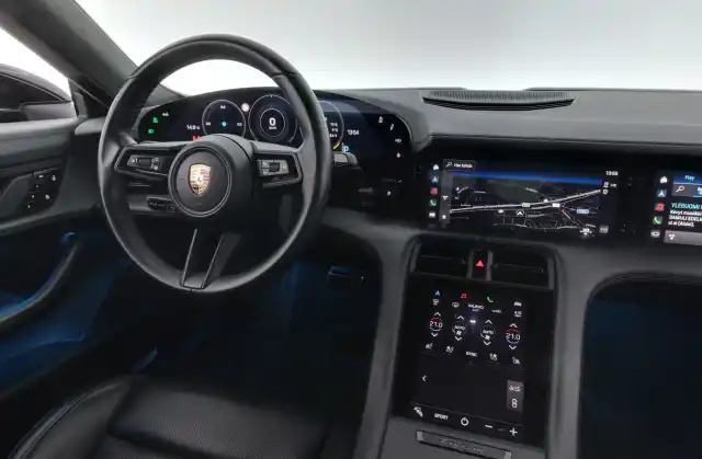 Musta Sedan, Porsche Taycan – VAR-66655