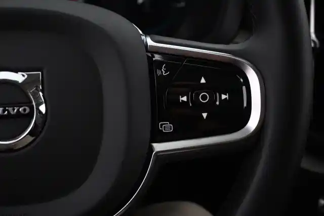Harmaa Maastoauto, Mercedes-Benz EQB – VAR-66869
