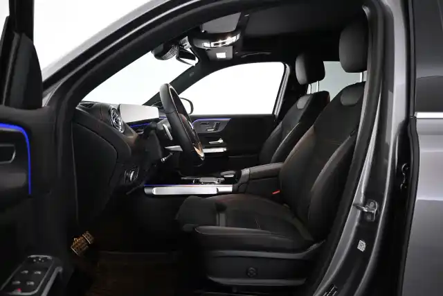 Harmaa Maastoauto, Mercedes-Benz EQB – VAR-66869