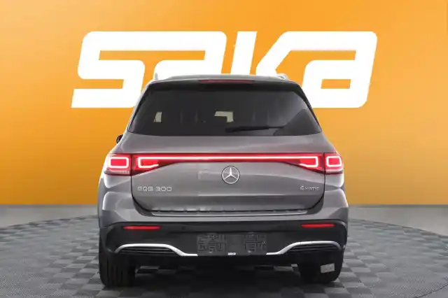 Harmaa Maastoauto, Mercedes-Benz EQB – VAR-66869