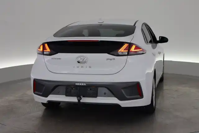 Valkoinen Viistoperä, Hyundai IONIQ plug-in – VAR-67017