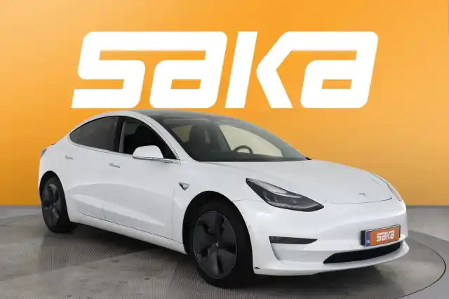 Valkoinen Sedan, Tesla Model 3 – VAR-67229