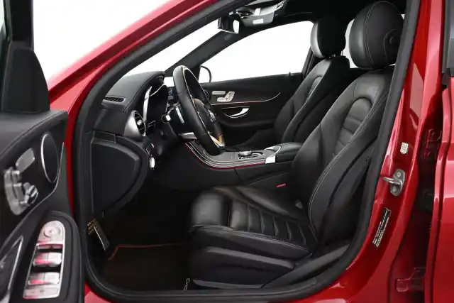 Punainen Farmari, Mercedes-Benz C – VAR-67582