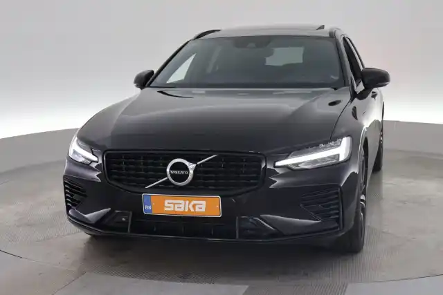 Musta Farmari, Volvo V60 – VAR-67826