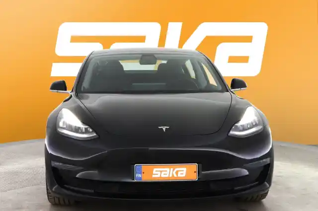 Musta Sedan, Tesla Model 3 – VAR-67959