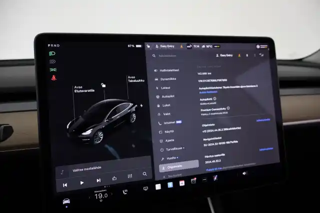 Musta Sedan, Tesla Model 3 – VAR-67959