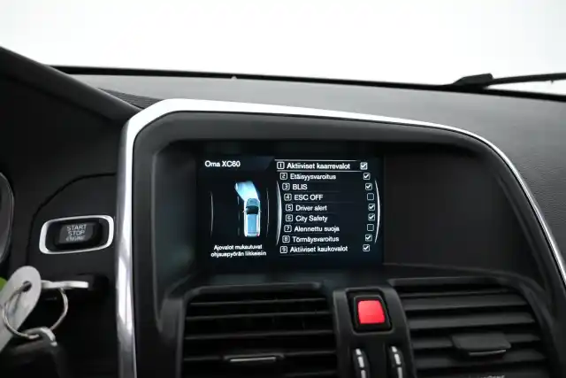 Beige Maastoauto, Volvo XC60 – VAR-68237
