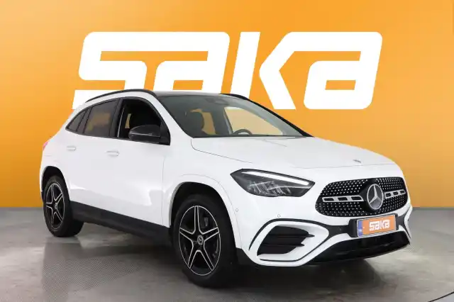 Valkoinen Maastoauto, Mercedes-Benz GLA – VAR-68368