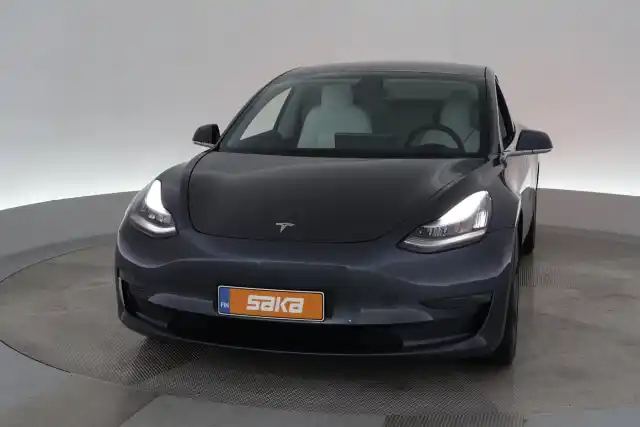 Harmaa Sedan, Tesla Model 3 – VAR-68374