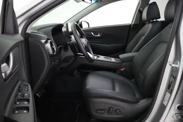 Harmaa Maastoauto, Hyundai KONA – VAR-68400